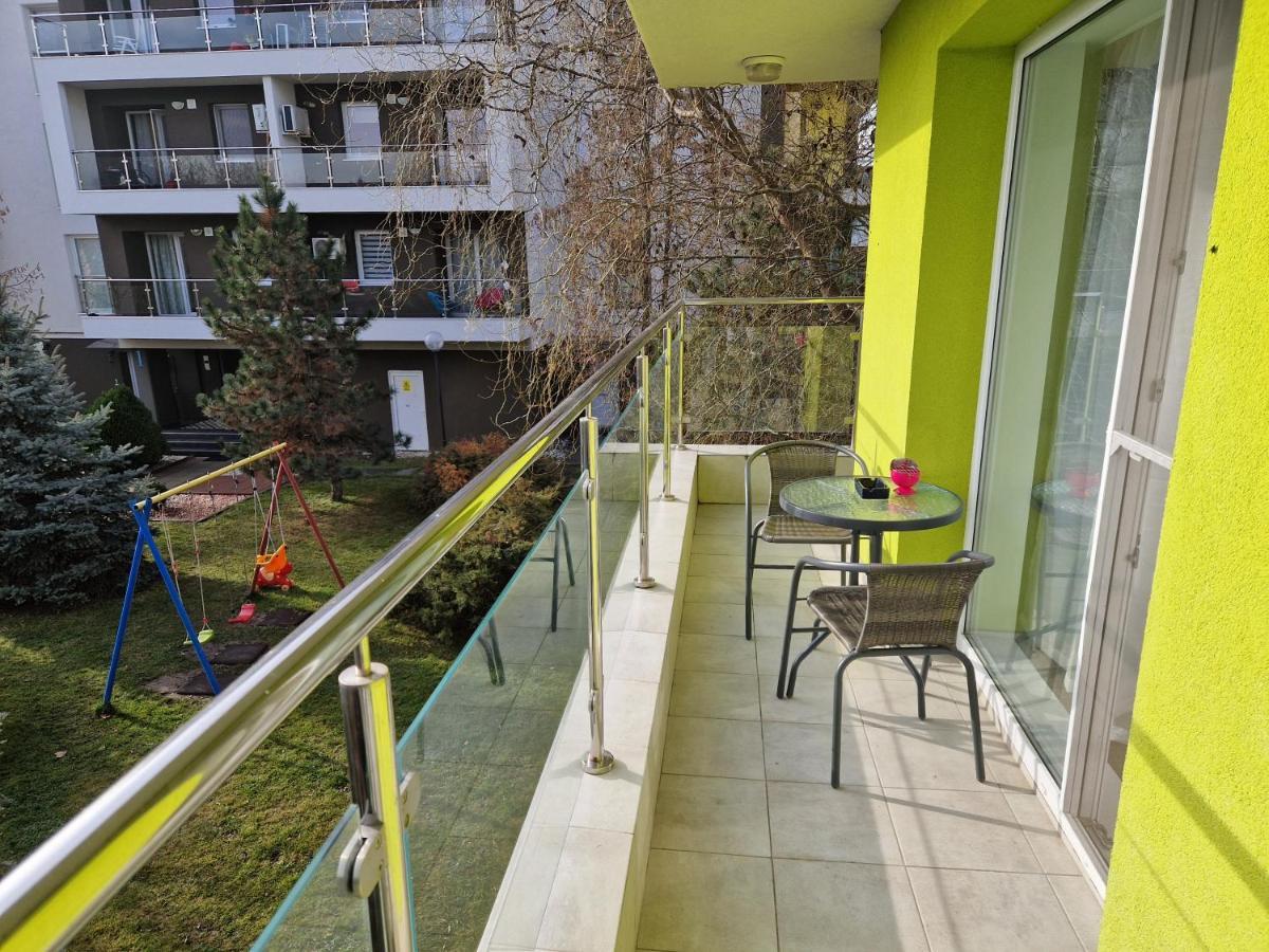 Star Airport Residence Otopeni Exterior photo